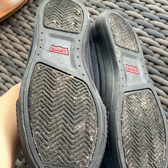 Women’s Levis sneakers - Picture 4 of 5